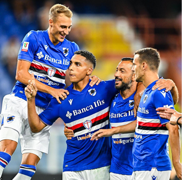 Áo thi đấu Sampdoria 2023 sân nhà