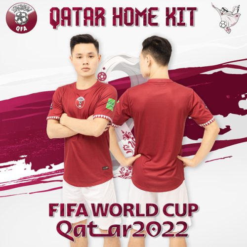 Hình ảnh Áo đội tuyển Qatar sân nhà World Cup 2022. Đây là một trong những thiết kế nằm trong bộ sưu tập áo bóng đá đội tuyển mới nhất của shop 338sport được ra mắt trước thềm mùa giải World Cup 2022. Nếu bạn yêu thích đội tuyển Qatar và là tín đồ đam mê màu đỏ đô thì sản phẩm này sẽ là sự lựa chọn hoàn hảo nhất dành cho bạn đó. Nhanh tay liên hệ với chúng tôi để sở hữu ngay thôi nào!